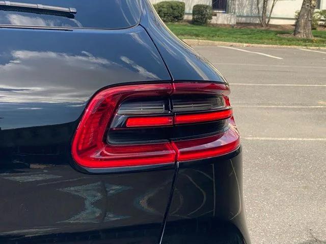 2017 Porsche Macan Base
