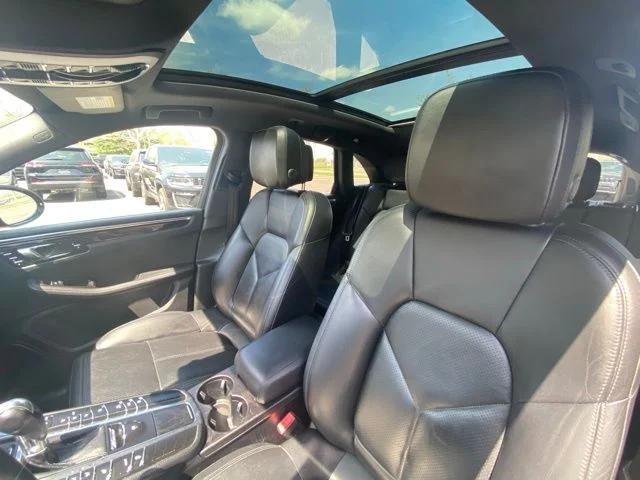 2017 Porsche Macan Base