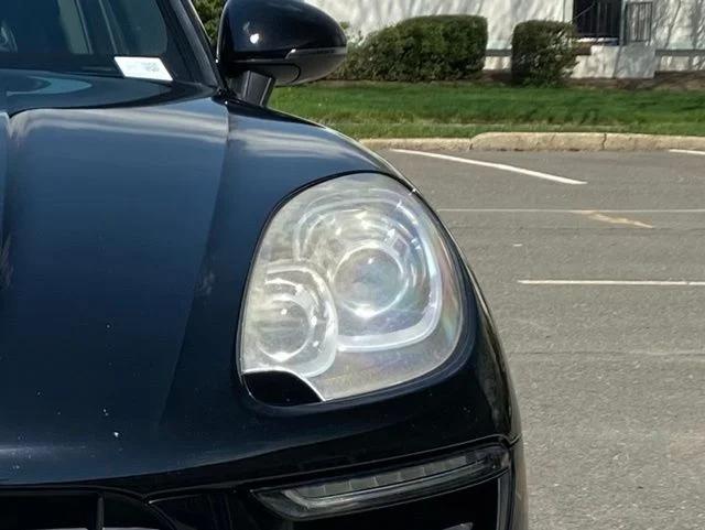 2017 Porsche Macan Base