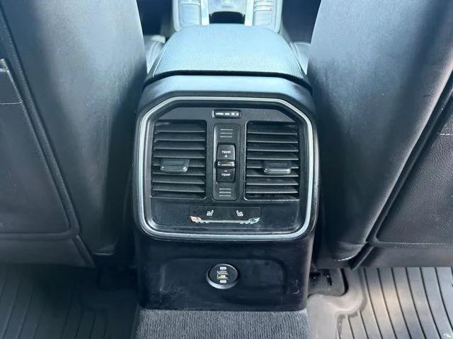 2017 Porsche Macan Base