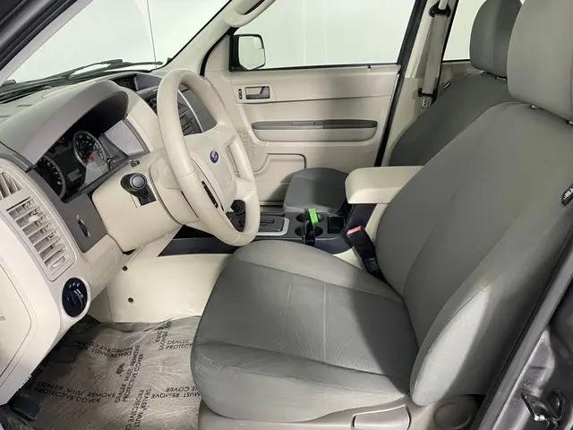 2010 Ford Escape XLS