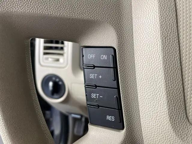 2010 Ford Escape XLS