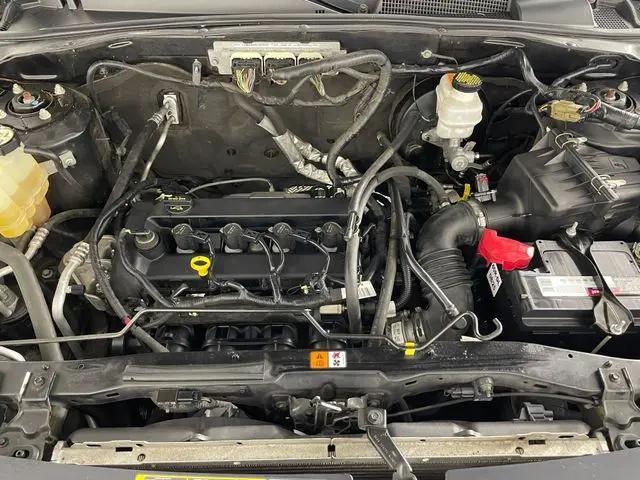 2010 Ford Escape XLS