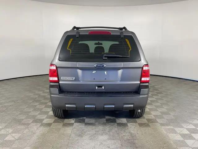 2010 Ford Escape XLS