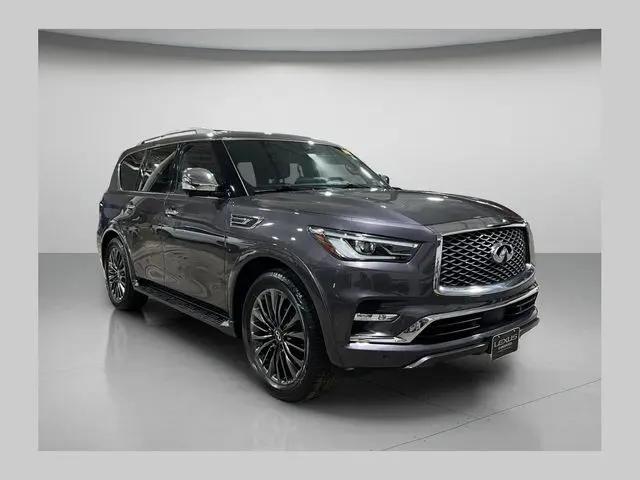 2023 INFINITI QX80 SENSORY AWD for sale in Brookfield, WI
