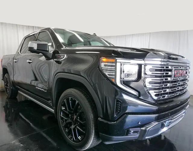 2023 GMC Sierra 1500 4WD Crew Cab Short Box Denali