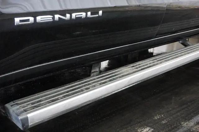 2023 GMC Sierra 1500 4WD Crew Cab Short Box Denali