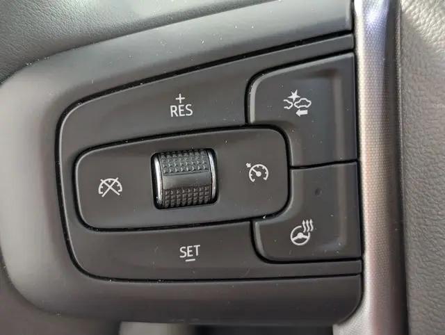2025 GMC Sierra 2500HD 4WD Crew Cab Standard Bed SLT