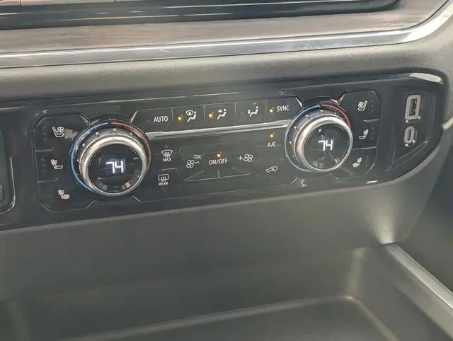 2025 GMC Sierra 2500HD 4WD Crew Cab Standard Bed SLT