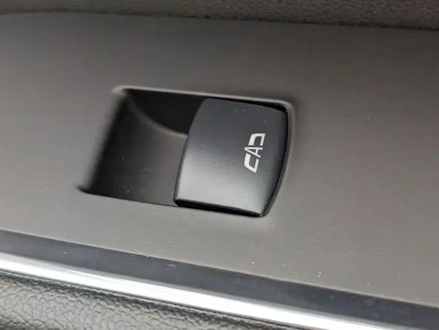 2025 GMC Sierra 2500HD 4WD Crew Cab Standard Bed SLT