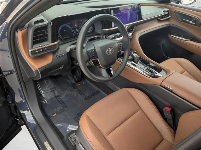 2025 Toyota Crown Signia Limited
