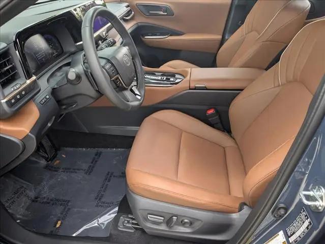2025 Toyota Crown Signia Limited