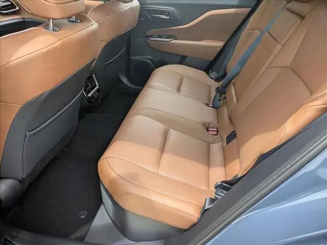 2025 Toyota Crown Signia Limited