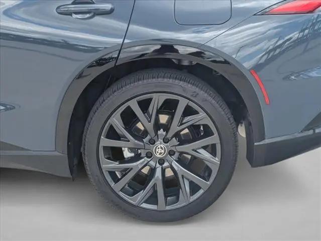 2025 Toyota Crown Signia Limited