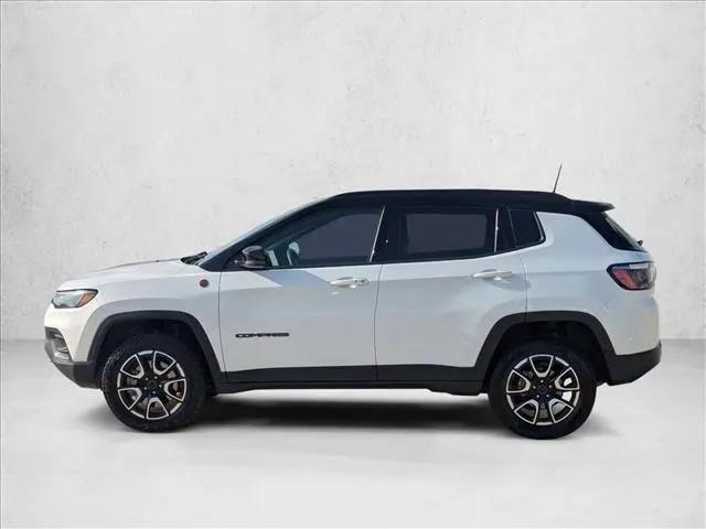 2025 Jeep Compass Trailhawk 4x4