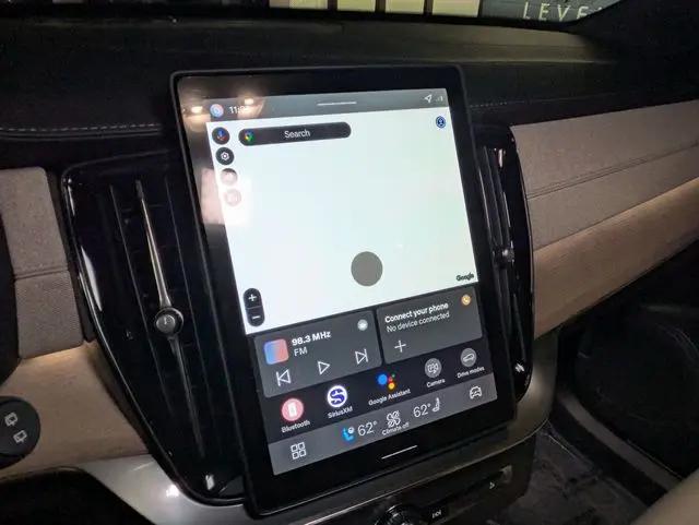 2026 Volvo XC90 Plug-In Hybrid Ultra, T8 AWD, Electric/Gasoline, Bright, 7 Seats