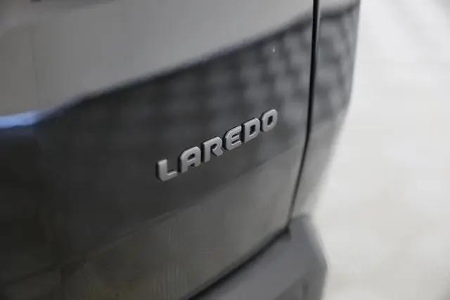2026 Jeep Cherokee Laredo 4x4