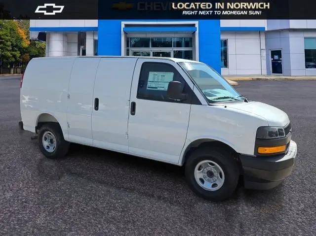 2026 Chevrolet Express Cargo Van 2500 Regular Wheelbase, WT, RWD