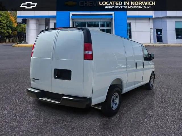 2026 Chevrolet Express Cargo Van 2500 Regular Wheelbase, WT, RWD