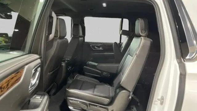 2023 Chevrolet Suburban 2WD Premier
