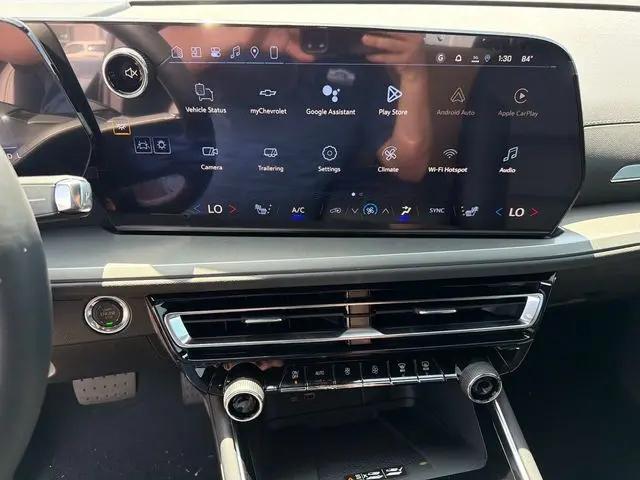 2026 Chevrolet Traverse AWD LT