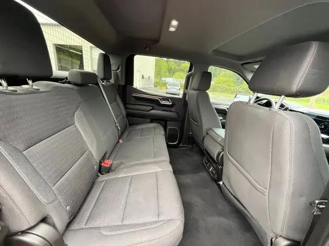 2022 Chevrolet Silverado 1500 4WD Crew Cab Standard Bed LT