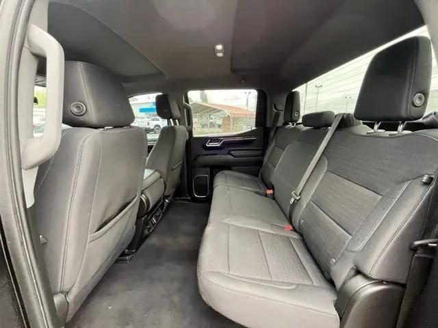 2022 Chevrolet Silverado 1500 4WD Crew Cab Standard Bed LT