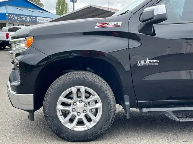 2022 Chevrolet Silverado 1500 4WD Crew Cab Standard Bed LT