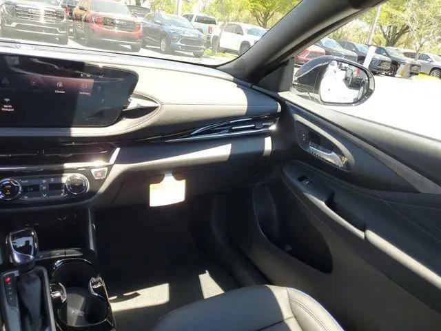 2026 Buick NV Sport Touring FWD