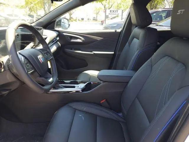 2026 Buick NV Sport Touring FWD