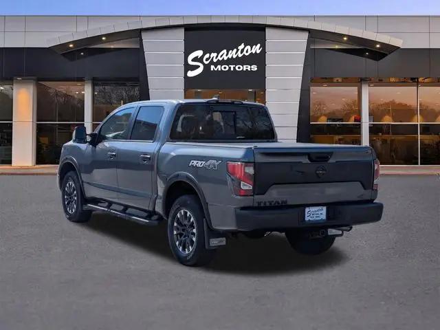 2022 Nissan Titan Crew Cab PRO-4X 4x4