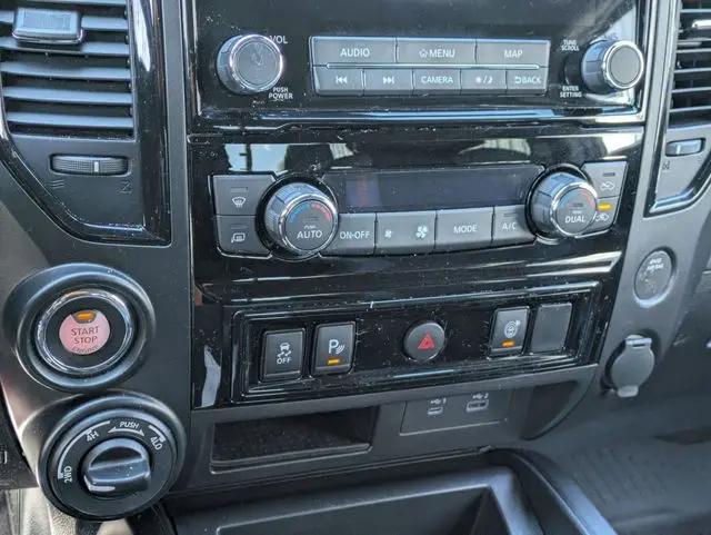 2022 Nissan Titan Crew Cab PRO-4X 4x4