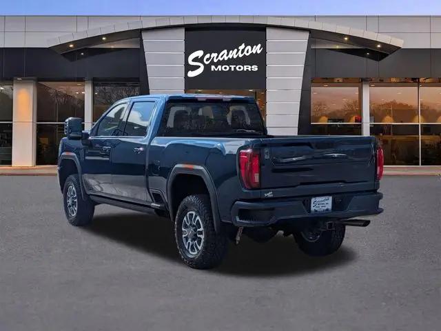 2022 GMC Sierra 2500HD 4WD Crew Cab Standard Bed AT4
