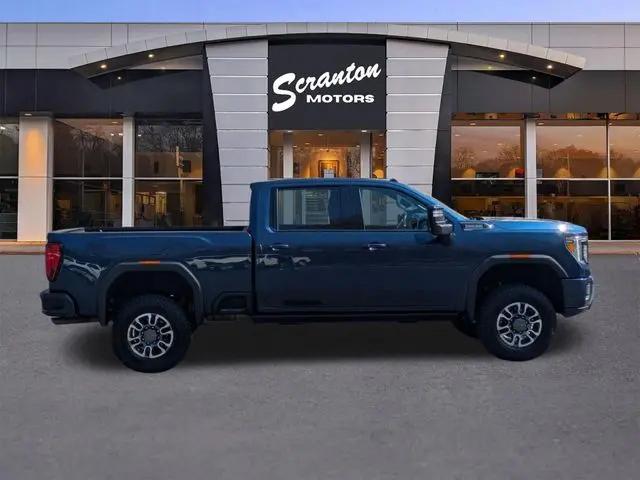 2022 GMC Sierra 2500HD 4WD Crew Cab Standard Bed AT4