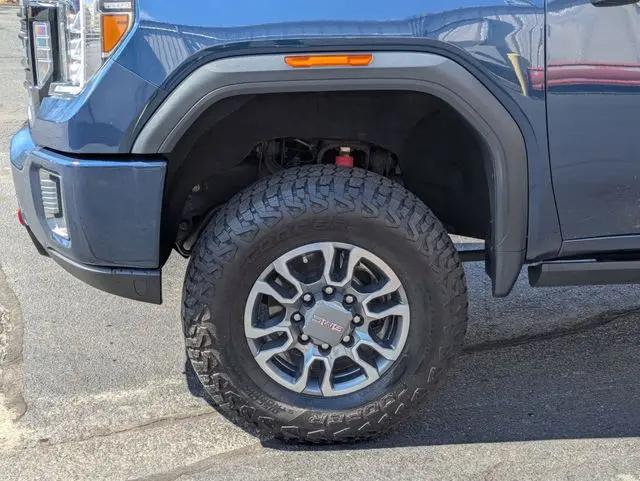 2022 GMC Sierra 2500HD 4WD Crew Cab Standard Bed AT4