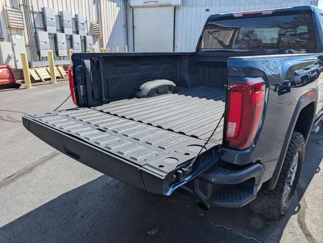 2022 GMC Sierra 2500HD 4WD Crew Cab Standard Bed AT4