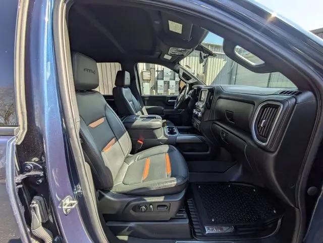 2022 GMC Sierra 2500HD 4WD Crew Cab Standard Bed AT4