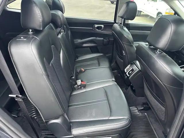 2021 Kia Sorento S