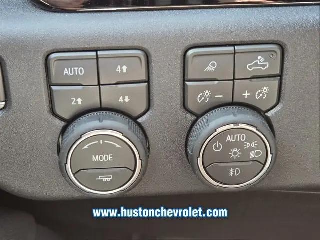 2026 Chevrolet Silverado 1500 4WD Crew Cab Short Bed LTZ