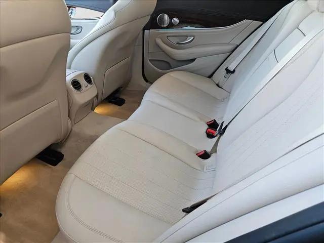 2019 Mercedes-Benz E-CLASS E 300 E 300