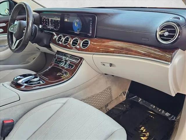 2019 Mercedes-Benz E-CLASS E 300 E 300