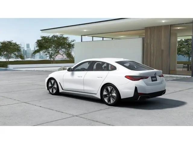2026 BMW i4 xDrive40