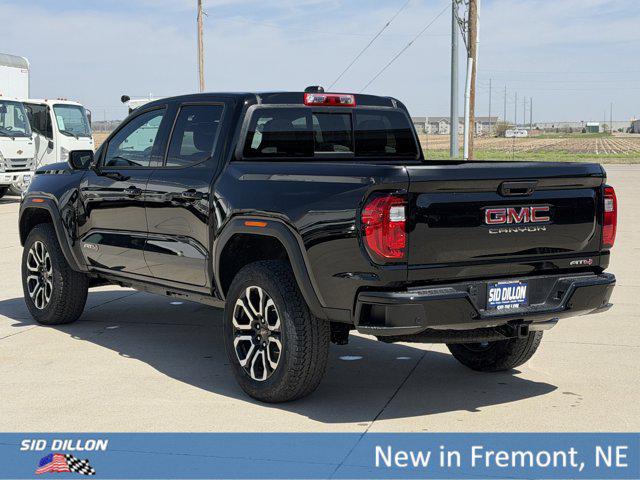 2026 GMC Canyon AT4, 4WD