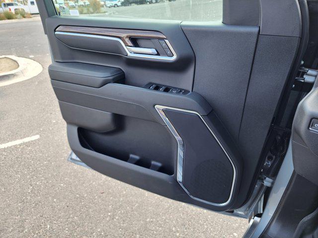 2026 Chevrolet Silverado 1500 4WD Crew Cab Standard Bed LT