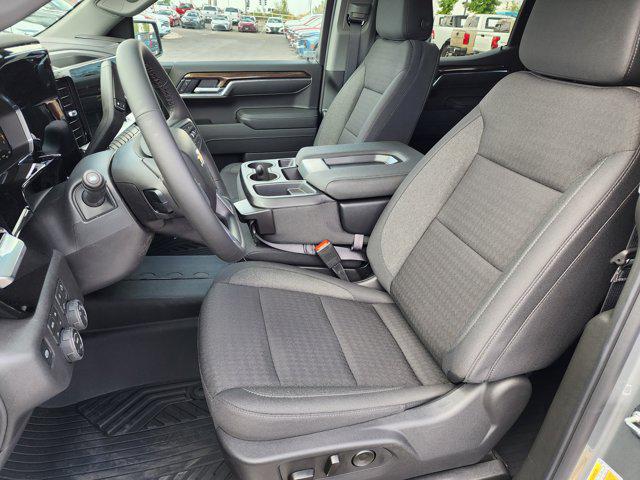 2026 Chevrolet Silverado 1500 4WD Crew Cab Standard Bed LT