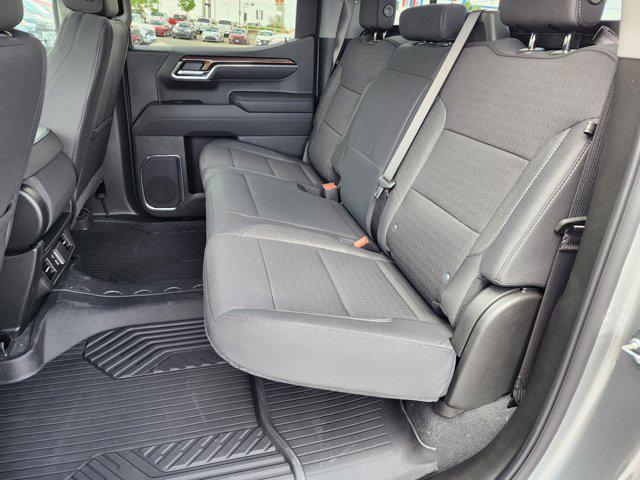 2026 Chevrolet Silverado 1500 4WD Crew Cab Standard Bed LT