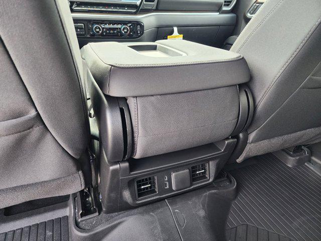 2026 Chevrolet Silverado 1500 4WD Crew Cab Standard Bed LT