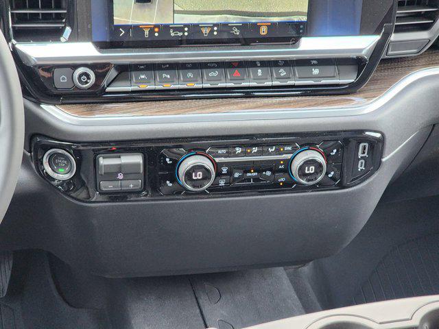 2026 Chevrolet Silverado 1500 4WD Crew Cab Standard Bed LT