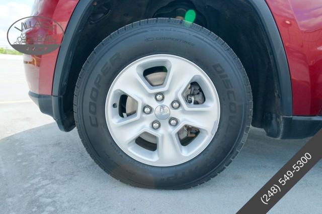 2017 Jeep Grand Cherokee Laredo 4x4