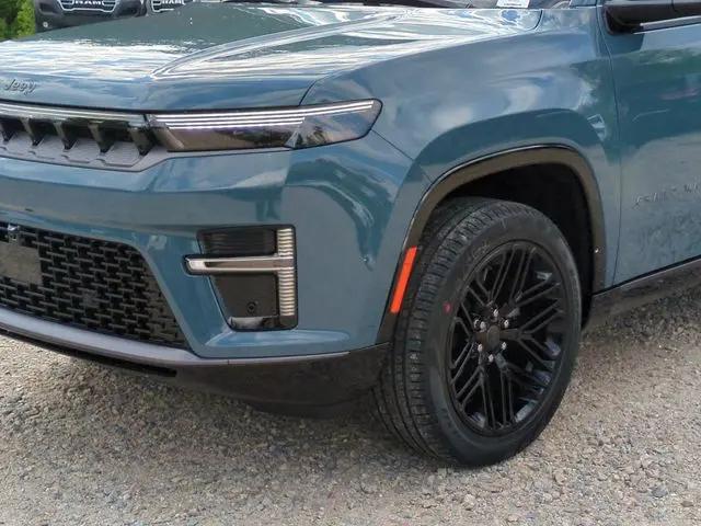 2026 Jeep Grand Wagoneer Limited Reserve 4x4